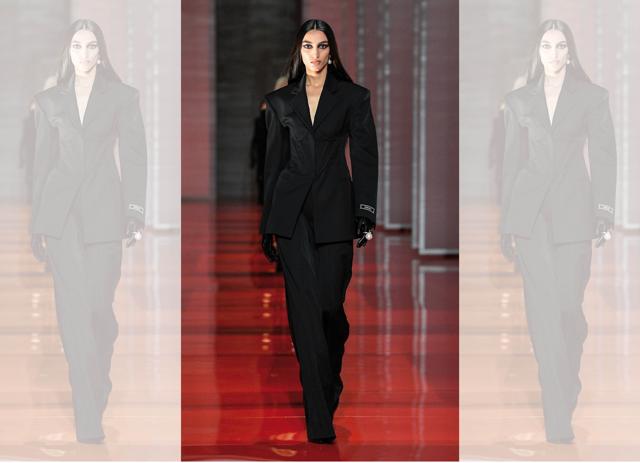 Avanti opening the show for Versace Avanti opening the show for Versace