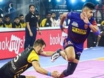 Dabang Delhi raider Naveen Kumar in action at PKL 9(Twitter/DabangDelhiKC) Dabang Delhi raider Naveen Kumar in action at PKL 9(Twitter/DabangDelhiKC)