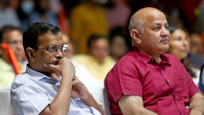 Delhi chief minister Arvind Kejriwal with Deputy CM Manish Sisodia. (ANI) Delhi chief minister Arvind Kejriwal with Deputy CM Manish Sisodia. (ANI)