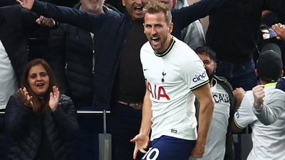 &nbsp;Tottenham Hotspur's Harry Kane celebrates scoring their first goal&nbsp; (REUTERS)