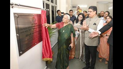 Governor inaugurates Centre for Ranking, Accreditation Mentoring at Lucknow University on Sunday. (HT photo) Governor inaugurates Centre for Ranking, Accreditation Mentoring at Lucknow University on Sunday. (HT photo)