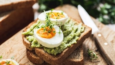 Include eggs: Eggs are low in calories but rich in protein and other essential nutrients. Studies indicate that eggs eaten at breakfast boost weight loss. Protein foods such as eggs could help boost satiety, which may help you eat fewer calories all through the day. (Unsplash) Include eggs: Eggs are low in calories but rich in protein and other essential nutrients. Studies indicate that eggs eaten at breakfast boost weight loss. Protein foods such as eggs could help boost satiety, which may help you eat fewer calories all through the day. (Unsplash)