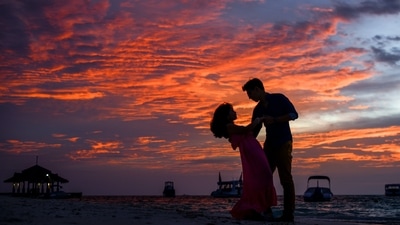 Daily Love and Relationship Horoscope 2022: Find out love predictions for October 17. (Pexels)