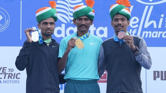 India's steeplechase runner Avinash Sable won the Indian men's elite race by just 0.04 seconds ahead of Kartik Kumar and Srinu Bugatha.(PTI)