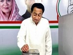 Madhya Pradesh Congress President Kamal Nath casts his vote for the party's presidential election at PCC headquarters, in Bhopal, Monday.(PTI) Madhya Pradesh Congress President Kamal Nath casts his vote for the party's presidential election at PCC headquarters, in Bhopal, Monday.(PTI)