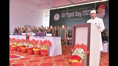 AMU VC prof Tariq Mansoor called for spreading the message of Sir Syed Ahmad Khan for education, free enquiry, tolerance. (HT photo) AMU VC prof Tariq Mansoor called for spreading the message of Sir Syed Ahmad Khan for education, free enquiry, tolerance. (HT photo)