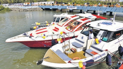 Passengers will have to pay  ₹400 for one way travel to Gateway from the CBD BelapurJetty (in pic). (HT PHOTO)