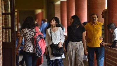 New Delhi, India - July 4, 2019: Students arrive to fill their admission forms for the new academic session as Delhi University released its second cut off list, at Miranda House, in New Delhi, India, on Thursday, July 4, 2019. (Photo by Sanchit Khanna / Hindustan Times) (Sanchit Khanna/HT PHOTO) New Delhi, India - July 4, 2019: Students arrive to fill their admission forms for the new academic session as Delhi University released its second cut off list, at Miranda House, in New Delhi, India, on Thursday, July 4, 2019. (Photo by Sanchit Khanna / Hindustan Times) (Sanchit Khanna/HT PHOTO)