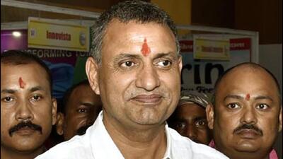 Sudhakar Singh addressed a rally on the occasion of his felicitation function organised by Kharwar tribal groups at Hata market in Kaimur district on Sunday afternoon (HT File Photo) Sudhakar Singh addressed a rally on the occasion of his felicitation function organised by Kharwar tribal groups at Hata market in Kaimur district on Sunday afternoon (HT File Photo)