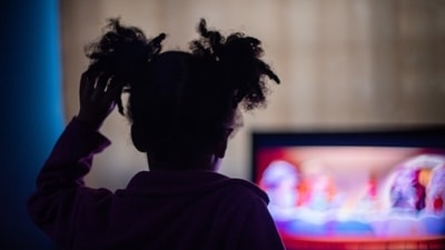 Some screen time better than none when children recover from concussions: Study (Unsplash)