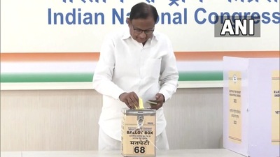 Congress MP P Chidambaram votes in Delhi. (ANI)