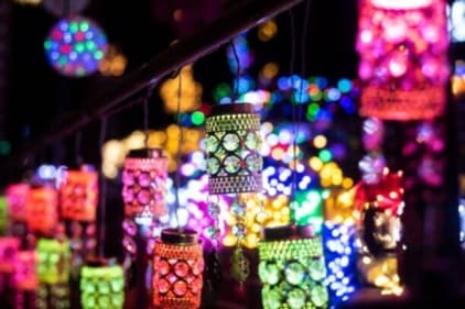 This is one of the creative home decorating ideas. An empty glass jar can be used as a lantern. (Gettyimages)