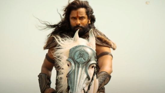 Vikram in a still from Ponniyin Selvan I.&nbsp;