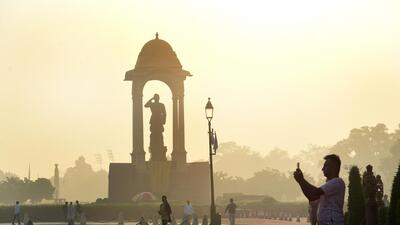 The hourly air quality index (AQI) was 245 at 7am on Tuesday. (Hindustan Times)
