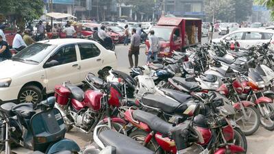 Videos have been doing rounds on social media platforms wherein persons deployed at Bhadaur house parking lot in Ludhiana are overcharging visitors upto  ₹100 as against the parking fee of  ₹20. (HT FILE)
