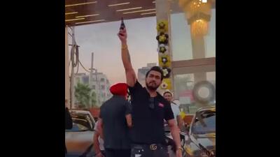 A screen grab of the video which went viral. (HT)