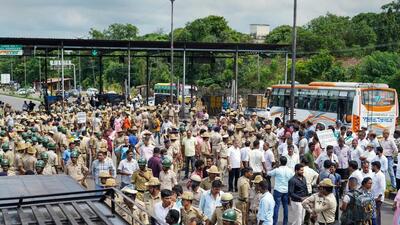 The protest was organised by the Tollgate Virodhi Horata Samithi, an outfit opposed to the operation of the toll gate at Surathkal. (HT Photo) The protest was organised by the Tollgate Virodhi Horata Samithi, an outfit opposed to the operation of the toll gate at Surathkal. (HT Photo)