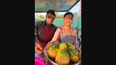 The image, taken from the Instagram video, shows the hearing and speech impaired couple who run a pani puri stall in Nashik. (Instagram/@streetfoodrecipe)