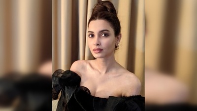 Diana Penty's post garnered more than 70k likes in less than 24 hours. A fan commented saying, “Adorable gorgeous with beautiful smile and soul,” while another wrote, “Absolutely stunning!!.” (Instagram/@dianapenty) Diana Penty's post garnered more than 70k likes in less than 24 hours. A fan commented saying, “Adorable gorgeous with beautiful smile and soul,” while another wrote, “Absolutely stunning!!.” (Instagram/@dianapenty)