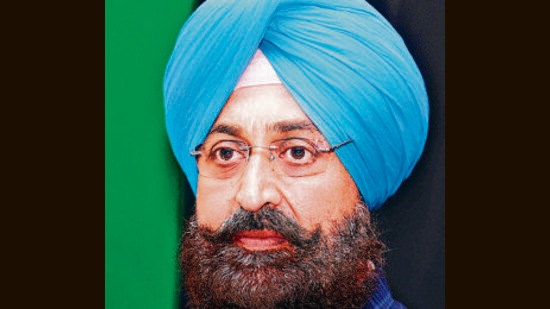 Bajwa said that it appears as if Bhagwant Mann has left the people of Punjab absolutely high and dry and largely at the mercy of the bureaucrats . (HT file photo)