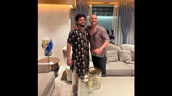 Shikhar Dhawan hosted pre-Diwali celebrations for his family and friends. Here, he shares a candid moment with fellow cricketer Suresh Raina. (Photo: Instagram/shikhardofficial) Shikhar Dhawan hosted pre-Diwali celebrations for his family and friends. Here, he shares a candid moment with fellow cricketer Suresh Raina. (Photo: Instagram/shikhardofficial)