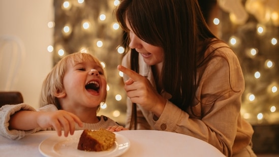 Tips for parents to introduce healthy habits in their kids at an early age(Anastasia Shuraeva)