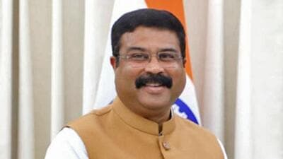 New Delhi, Oct 18 (ANI): Union Education Minister Dharmendra Pradhan calls on Vice President Jagdeep Dhankar, at Upa-Rashtrapati Nivas, in New Delhi on Tuesday. (ANI Photo) (ANI)