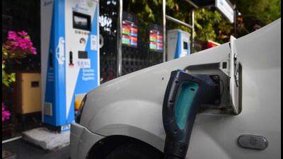 New Delhi, India - July 20, 2020: A view of a public electric vehicle (EV) charging plaza during its inauguration at Chemsford Club parking, on Rafi Marg in New Delhi, India, on Monday, July 20, 2020. (Photo by Sanchit Khanna/ Hindustan Times) (Sanchit Khanna/HT PHOTO) New Delhi, India - July 20, 2020: A view of a public electric vehicle (EV) charging plaza during its inauguration at Chemsford Club parking, on Rafi Marg in New Delhi, India, on Monday, July 20, 2020. (Photo by Sanchit Khanna/ Hindustan Times) (Sanchit Khanna/HT PHOTO)