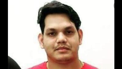 Tinu escaped from the custody of the Crime Investigation Agency (CIA) unit of the Mansa Police when he was brought on a production warrant from Goindwal Sahib jail in Tarn Taran district in another case, in a major embarrassment for Punjab Police which sacked the officer in-charge and arrested him. Tinu escaped from the custody of the Crime Investigation Agency (CIA) unit of the Mansa Police when he was brought on a production warrant from Goindwal Sahib jail in Tarn Taran district in another case, in a major embarrassment for Punjab Police which sacked the officer in-charge and arrested him.