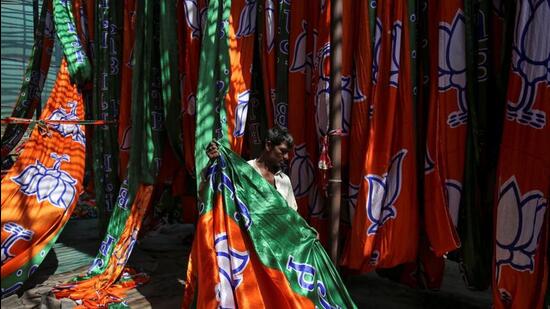The BJP collected <span class='webrupee'>₹</span>914.03 crore at its central headquarters as funds during the elections in five states.