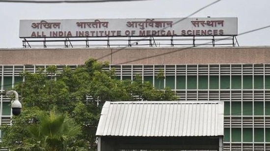 AIIMS issues SOPs for treatment of parliamentarians; doctors protest ...