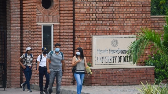 DU Merit List 2022 Live Updates: First cut off for UG admissions shortly (HT Photo) DU Merit List 2022 Live Updates: First cut off for UG admissions shortly (HT Photo)