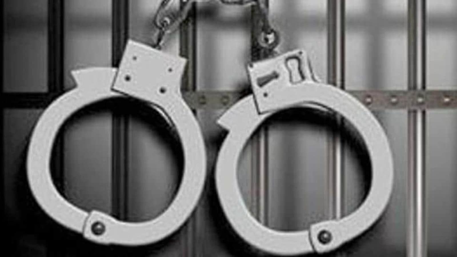 Bengaluru: Man with gold chains worth ₹46 lakh arrested at airport