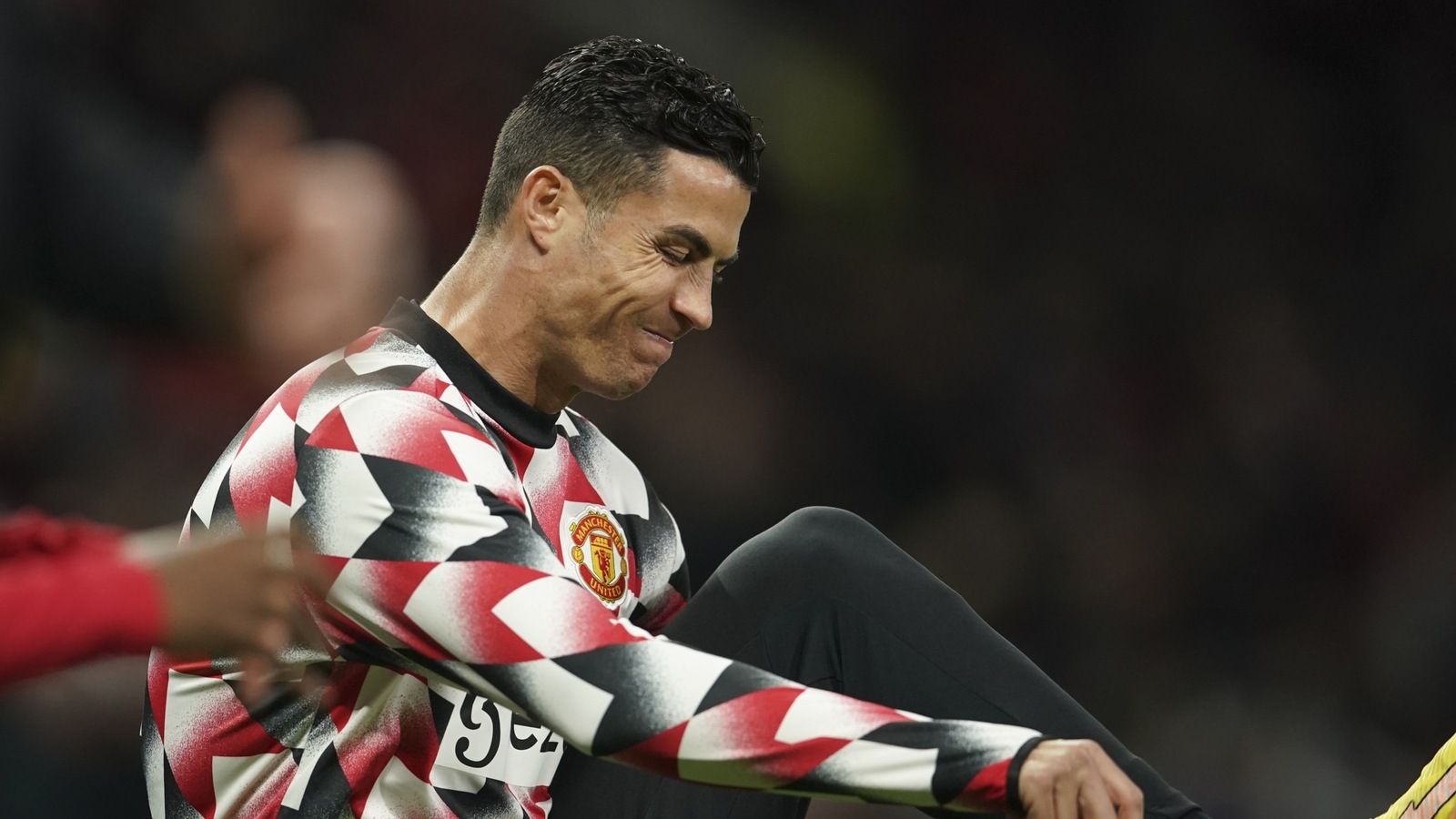 you-can-t-bench-ronaldo-netherlands-great-on-portuguese-star-s-manchester-united-situation-too-big-for-that