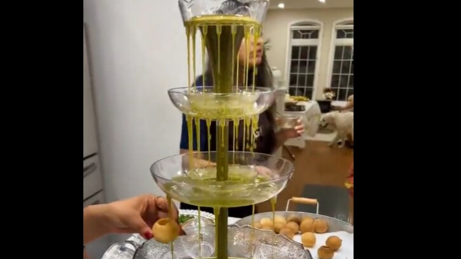 Padma Lakshmi needs this gol gappa fountain. What do you think about it?  | Trending - Hindustan Times