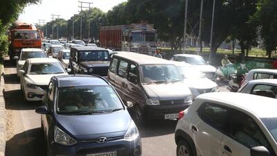 The Centre has sought strict enforcement of the use of rear seat belts. (HT PHOTO)