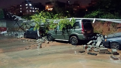 Several vehicles were damaged after a wall collapsed due to torrential rains, near Majestic, in Bengaluru. (ANI) Several vehicles were damaged after a wall collapsed due to torrential rains, near Majestic, in Bengaluru. (ANI)