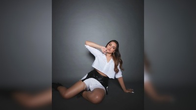 Sonakshi Sinha shared a sling of images and captioned her post, "#DoubleXL promotions - Day 6!." (Instagram/@aslisona) Sonakshi Sinha shared a sling of images and captioned her post, "#DoubleXL promotions - Day 6!." (Instagram/@aslisona)