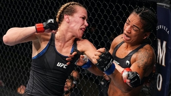 Katlyn Chookagian in action(UFC)