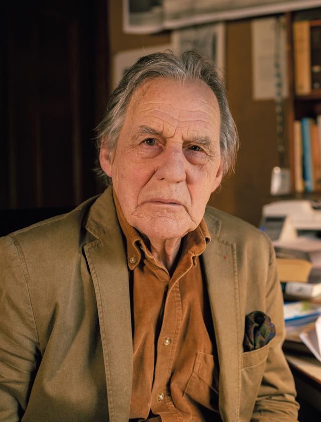 Author John Keay (Jonathan Ring)