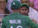 Shoaib Malik consoled Hasan Ali after the dropped catch in the T20 World Cup semi-final in 2021(Twitter) Shoaib Malik consoled Hasan Ali after the dropped catch in the T20 World Cup semi-final in 2021(Twitter)