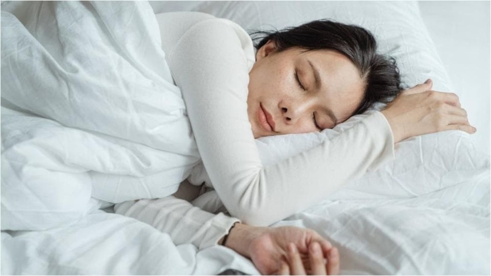 6-ways-to-increase-melatonin-production-for-better-sleep