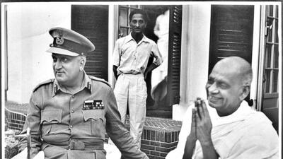 Then deputy PM Sardar Patel with the Maharaja of Jammu and Kashmir, Hari Singh (HT Archive) Then deputy PM Sardar Patel with the Maharaja of Jammu and Kashmir, Hari Singh (HT Archive)
