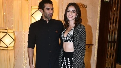 Aditya Roy Kapur and Ananya Panday twin in black at Manish Malhotra's Diwali party. (HT Photo/Varinder Chawla) Aditya Roy Kapur and Ananya Panday twin in black at Manish Malhotra's Diwali party. (HT Photo/Varinder Chawla)