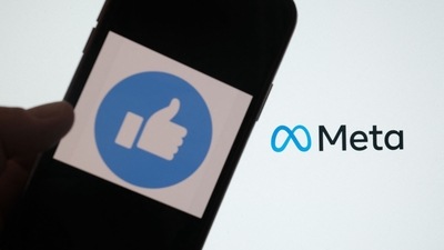 The tool allows those running groups to automatically relegate into quarantine new posts tagged as containing false information. (AFP) The tool allows those running groups to automatically relegate into quarantine new posts tagged as containing false information. (AFP)