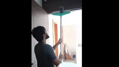 Man tries to take out pigeon. (Instagram/@dobby.pie) Man tries to take out pigeon. (Instagram/@dobby.pie)