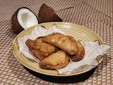 Whole Wheat Nevri (Narasinh Kamat) Whole Wheat Nevri (Narasinh Kamat)