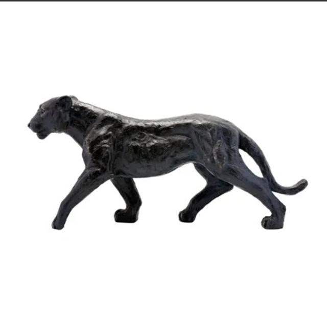 This Leopard décor piece will look both powerful and masculine on your coffee or side table, ledge and mantlepiece. (Black leopard resin figurine by Pure Home + Living) This Leopard décor piece will look both powerful and masculine on your coffee or side table, ledge and mantlepiece. (Black leopard resin figurine by Pure Home + Living)