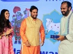 Reliance Jio Infocomm Limited chairman Akash Ambani and his wife Shloka Mehta at the Shrinathji Temple town for starting the company's 5G powered Wi-Fi services.(PTI) Reliance Jio Infocomm Limited chairman Akash Ambani and his wife Shloka Mehta at the Shrinathji Temple town for starting the company's 5G powered Wi-Fi services.(PTI)