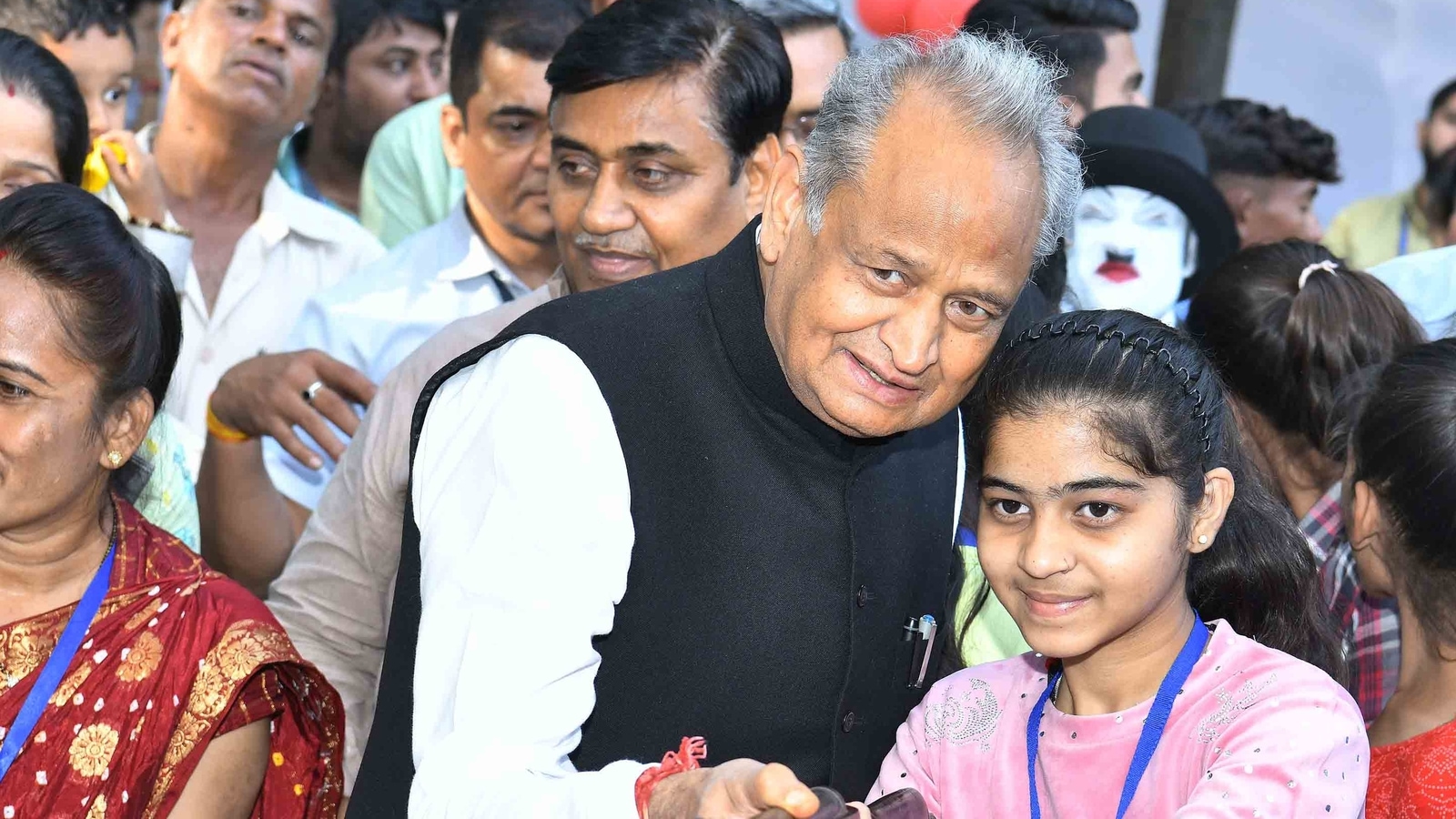 ‘Heartening’ Praise for Gehlot as he meets kids who lost parents to